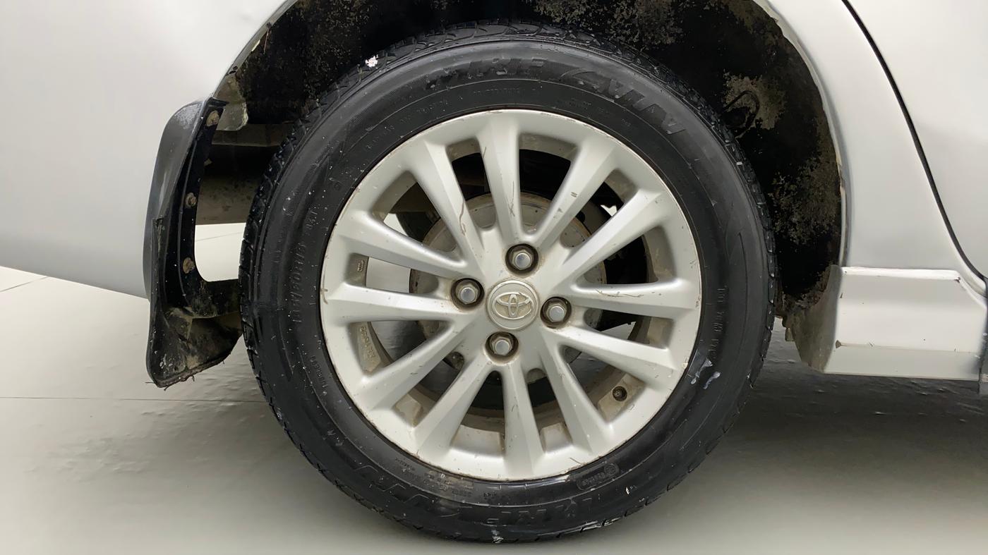 2011 Toyota Etios VX, Petrol, Manual, 1,00,205 km, Right Rear Wheel