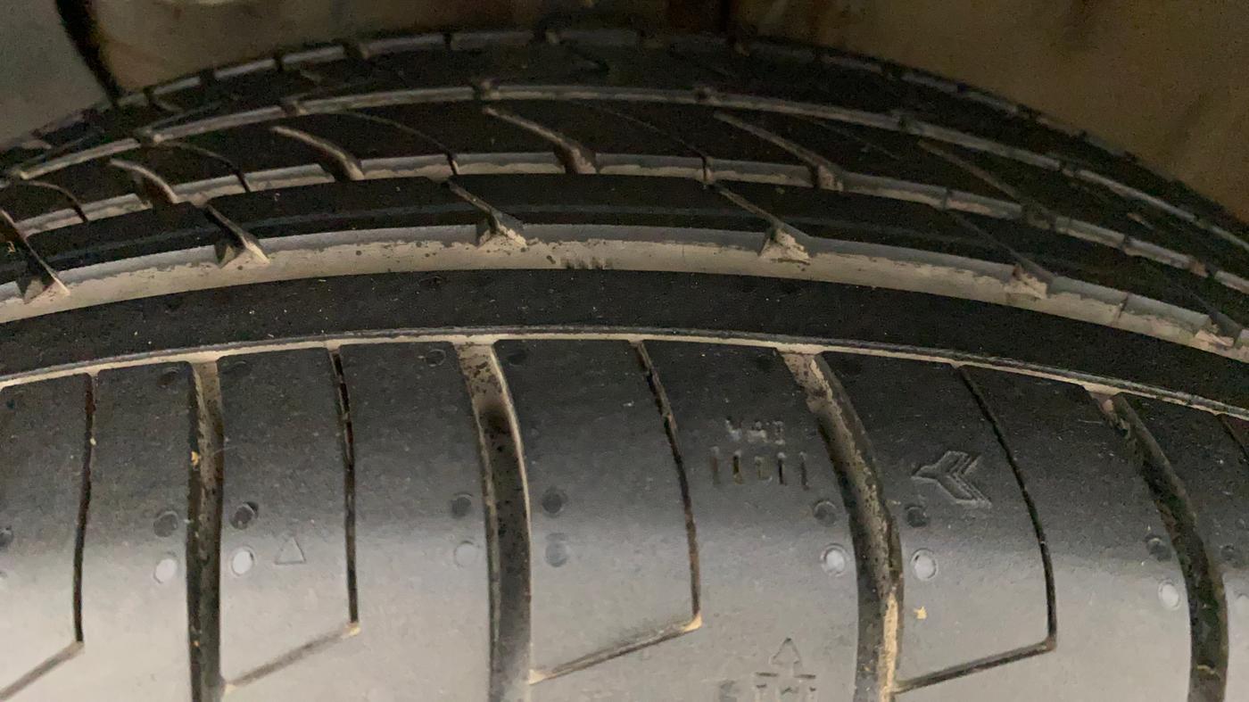 2017 Hyundai Elite i20 ASTA 1.2, Petrol, Manual, 97,021 km, Left Front Tyre Tread