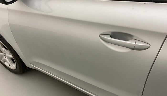 2017 Hyundai Elite i20 ASTA 1.2, Petrol, Manual, 97,021 km, Front passenger door - Minor scratches