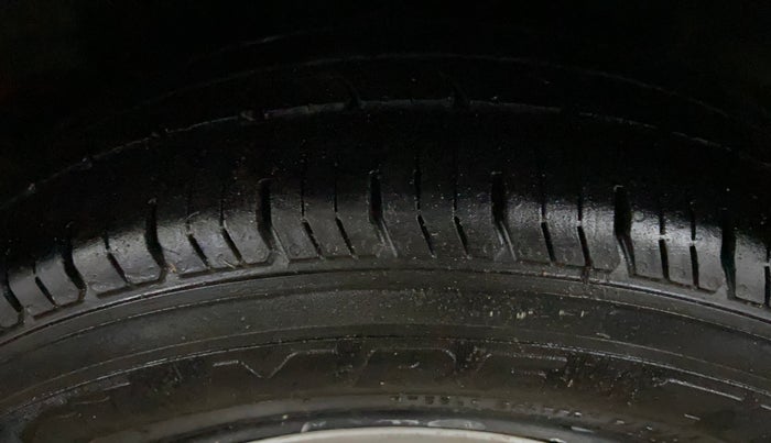 2015 Honda Amaze 1.2L I-VTEC S, Petrol, Manual, 95,974 km, Left Rear Tyre Tread