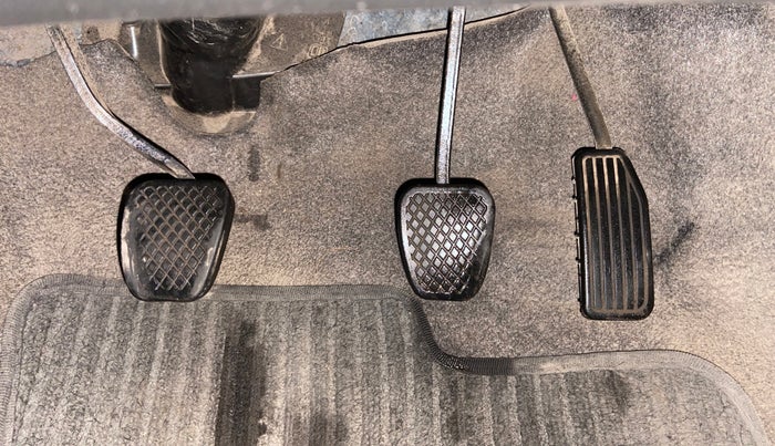 2015 Honda Amaze 1.2L I-VTEC S, Petrol, Manual, 95,974 km, Pedals