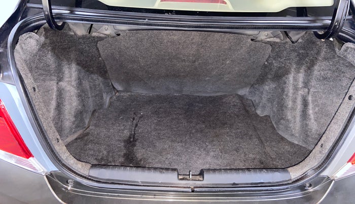 2015 Honda Amaze 1.2L I-VTEC S, Petrol, Manual, 95,974 km, Boot Inside