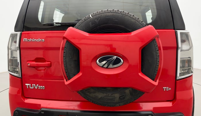 2019 Mahindra TUV300 T6+, Diesel, Manual, 71,610 km, Spare Tyre