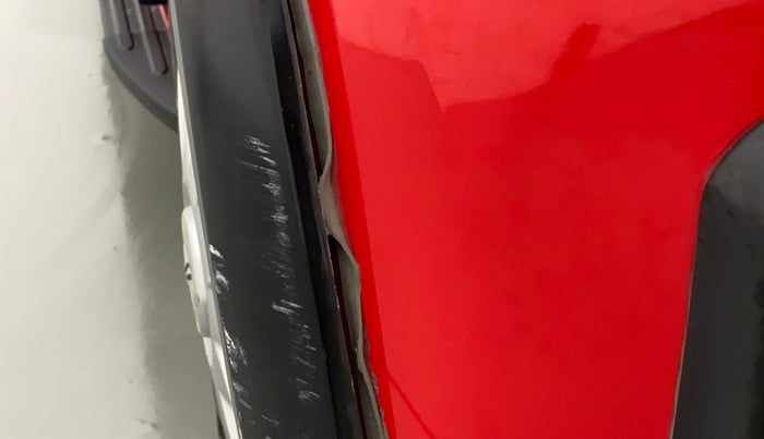 2019 Mahindra TUV300 T6+, Diesel, Manual, 71,610 km, Front bumper - Bumper cladding minor damage/missing