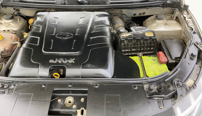 2020 Mahindra XUV500 W9 AT, Diesel, Automatic, 74,659 km, Engine View - Left