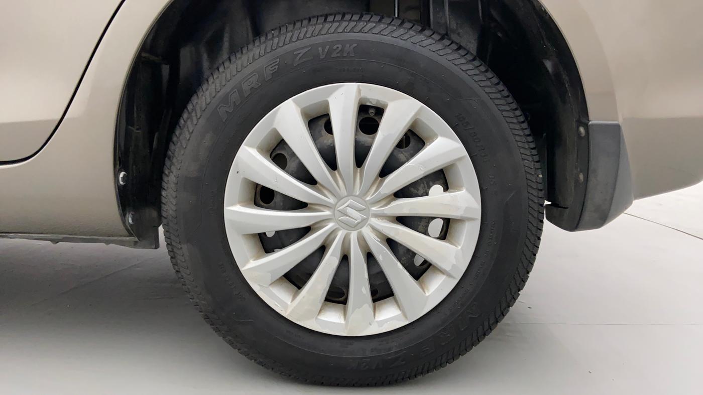 2015 Maruti Swift Dzire VXI, Petrol, Manual, 22,020 km, Left Rear Wheel