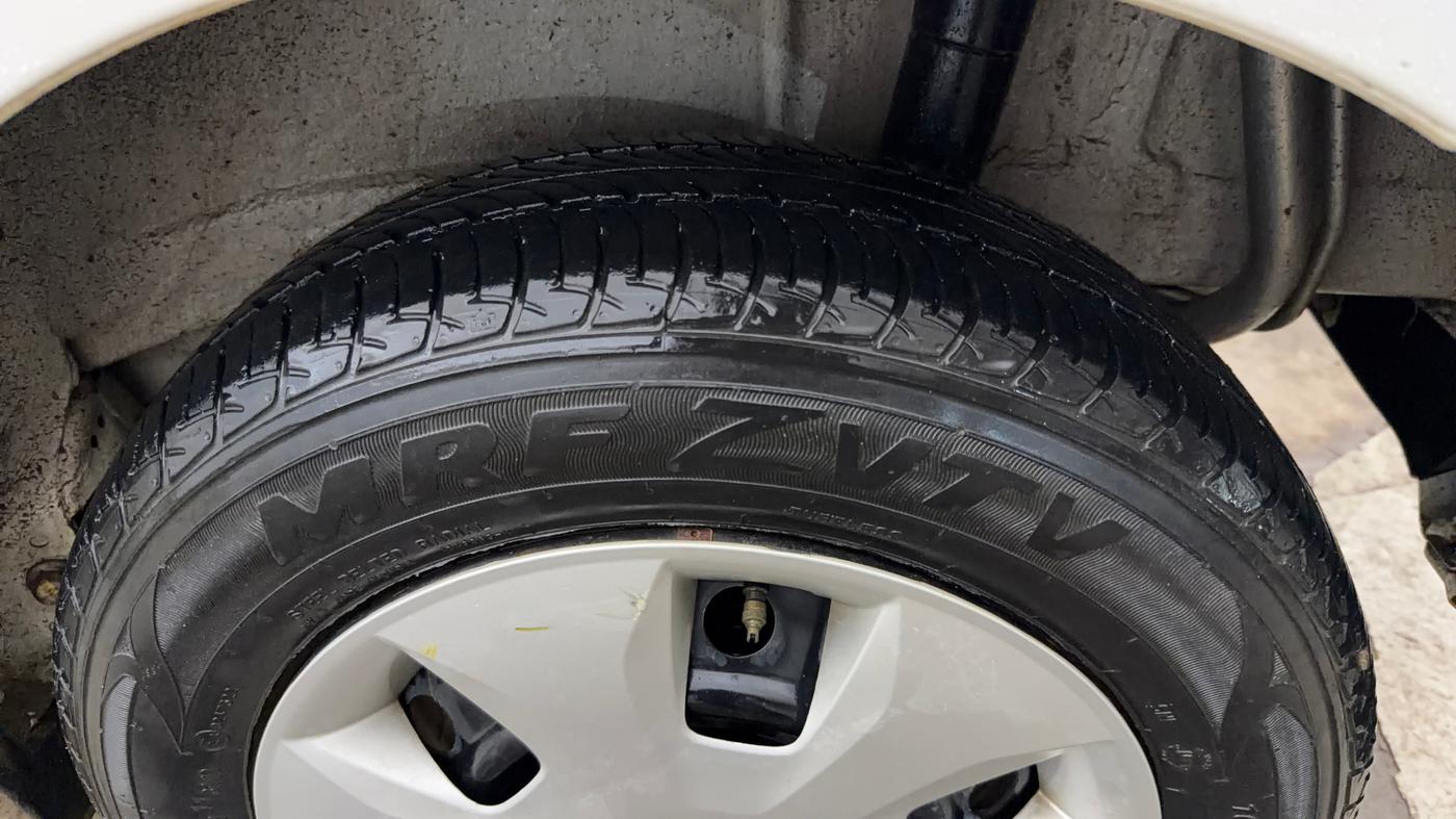 2019 Maruti New Wagon-R ZXI 1.2 AMT, Petrol, Automatic, 19,837 km, Left Rear Tyre Tread