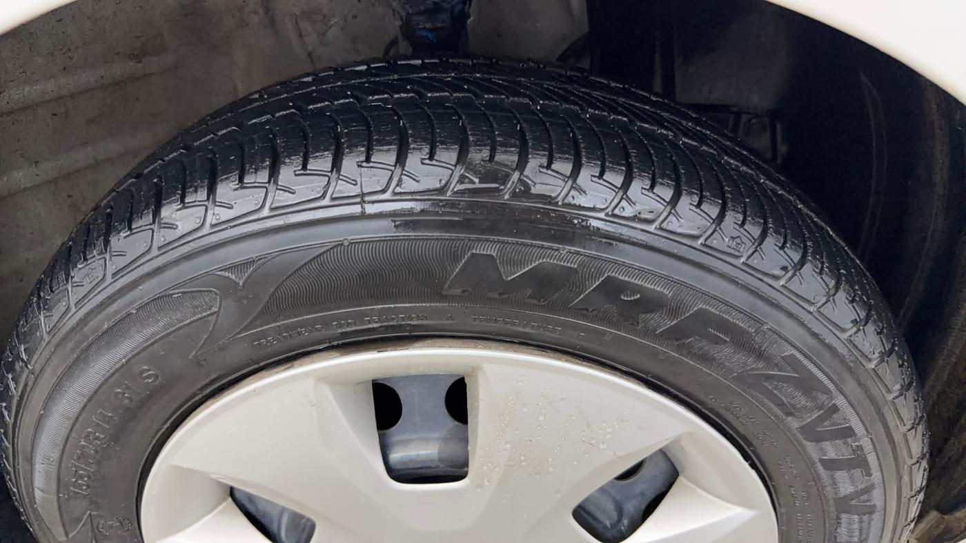 2019 Maruti New Wagon-R ZXI 1.2 AMT, Petrol, Automatic, 19,837 km, Right Front Tyre Tread