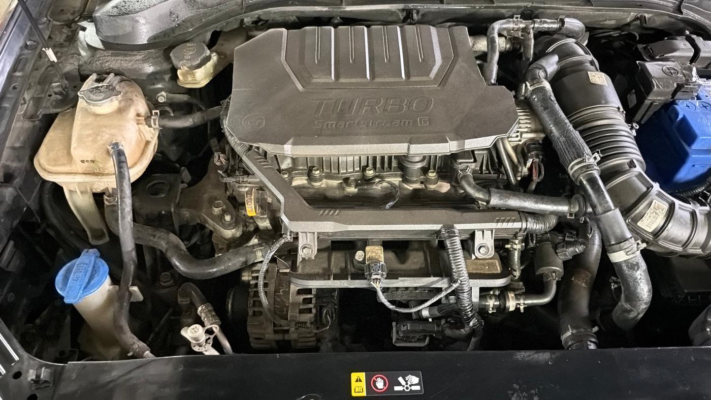 2023 Hyundai Verna SX (O) 1.5 TURBO PETROL MT, Petrol, Manual, 1,18,330 km, Engine View - Right