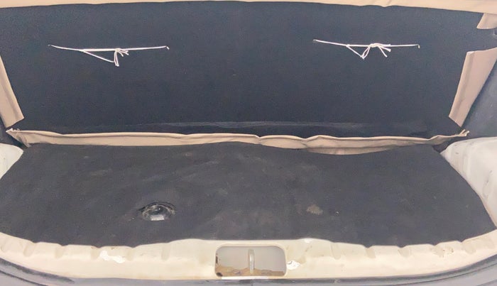 2016 Hyundai Eon ERA PLUS LPG, LPG, Manual, 54,374 km, Boot Inside View