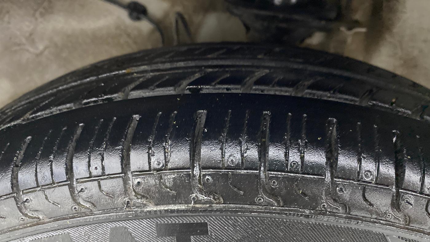 2021 Maruti Alto LXI, Petrol, Manual, 29,467 km, Left Front Tyre Tread