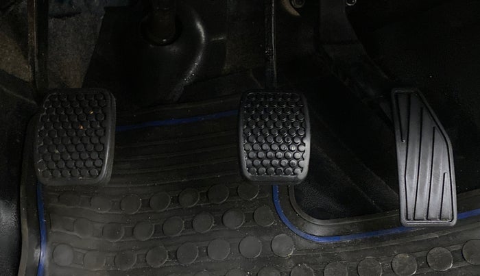 2021 Maruti Alto LXI, Petrol, Manual, 29,467 km, Pedals