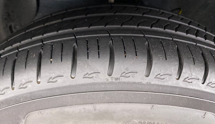 2022 Hyundai GRAND I10 NIOS 1.0 TURBO SPORTZ, Petrol, Manual, 1,265 km, Left Front Tyre Tread