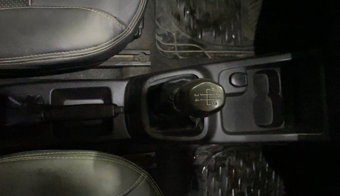 2017 Renault Kwid RXL 1.0, Petrol, Manual, 27,237 km, Gear Lever