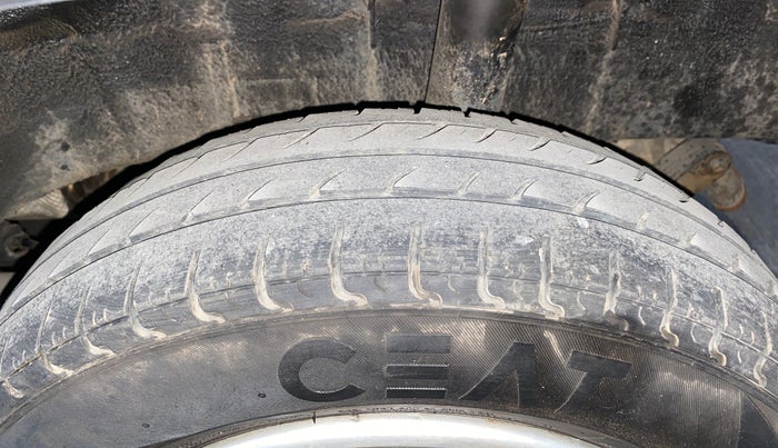 2017 Renault Kwid RXL 1.0, Petrol, Manual, 27,237 km, Left Rear Tyre Tread