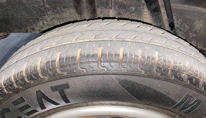 2017 Renault Kwid RXL 1.0, Petrol, Manual, 27,237 km, Right Rear Tyre Tread