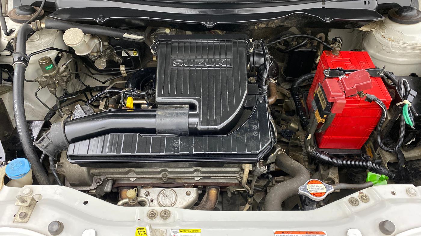 2014 Maruti Swift VXI D, Petrol, Manual, 57,946 km, Open Bonet