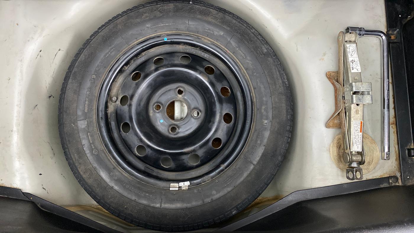 2014 Maruti Swift VXI D, Petrol, Manual, 57,946 km, Spare Tyre