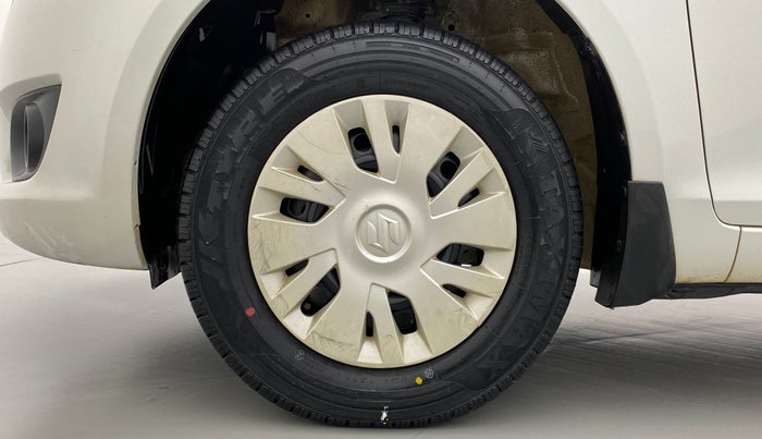 2014 Maruti Swift VXI D, Petrol, Manual, 57,946 km, Left Front Wheel