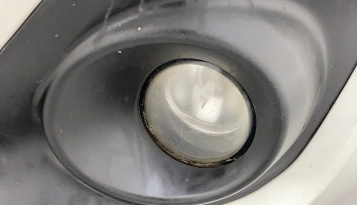2018 Maruti Swift ZDI AMT, Diesel, Automatic, 79,101 km, Left fog light - Minor damage