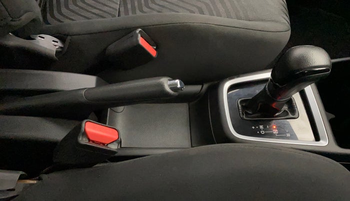 2018 Maruti Swift ZDI AMT, Diesel, Automatic, 79,101 km, Gear Lever