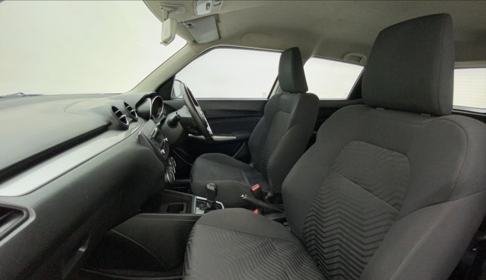 2018 Maruti Swift ZDI AMT, Diesel, Automatic, 79,101 km, Right Side Front Door Cabin