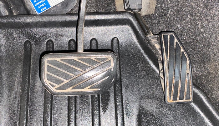 2018 Maruti Swift ZDI AMT, Diesel, Automatic, 79,101 km, Pedals