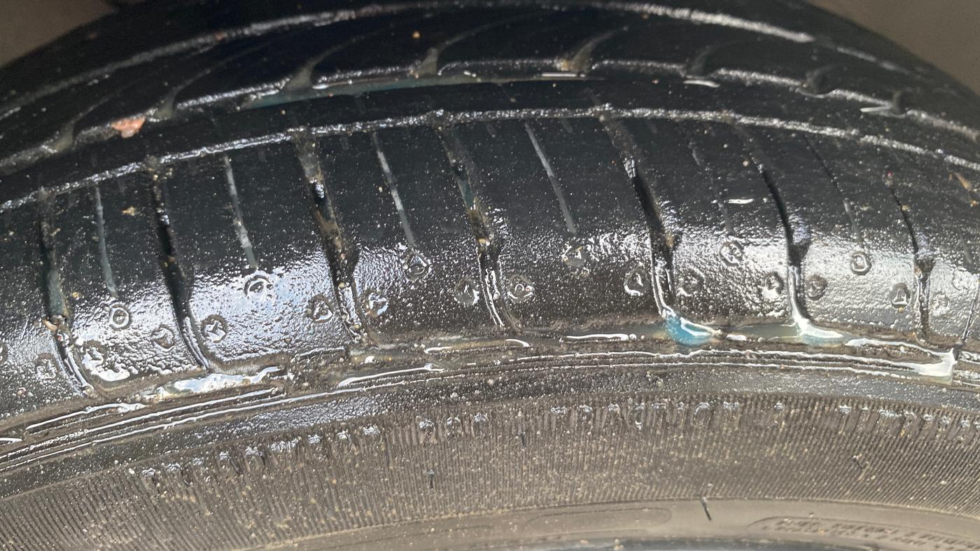 2021 Tata TIGOR XZ PLUS PETROL, Petrol, Manual, 63,375 km, Right Front Tyre Tread
