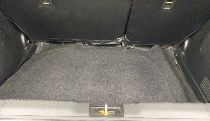 2019 Maruti Swift ZXI AMT, Petrol, Automatic, 81,577 km, Boot Inside