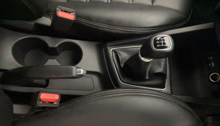 2016 Hyundai Elite i20 ASTA 1.2 (O), Petrol, Manual, 49,920 km, Gear Lever