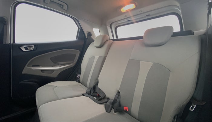 2017 Ford Ecosport 1.5 TITANIUM TI VCT, Petrol, Manual, 37,025 km, Right Side Rear Door Cabin View