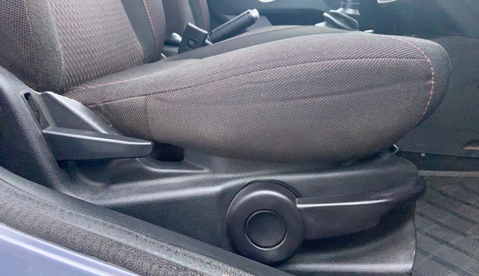 2010 Ford Figo 1.2 TITANIUM DURATEC, Petrol, Manual, 46,290 km, Driver Side Adjustment Panel