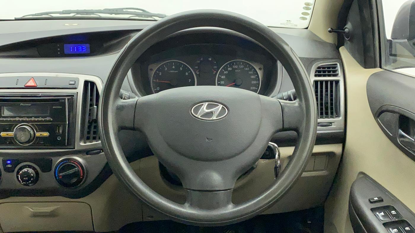 2013 Hyundai i20 MAGNA 1.2, Petrol, Manual, 69,108 km, Steering Wheel Close Up
