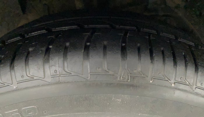 2017 Tata Zest XT PETROL, CNG, Manual, 66,656 km, Right Front Tyre Tread