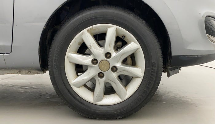 2017 Tata Zest XT PETROL, CNG, Manual, 66,656 km, Right Front Wheel