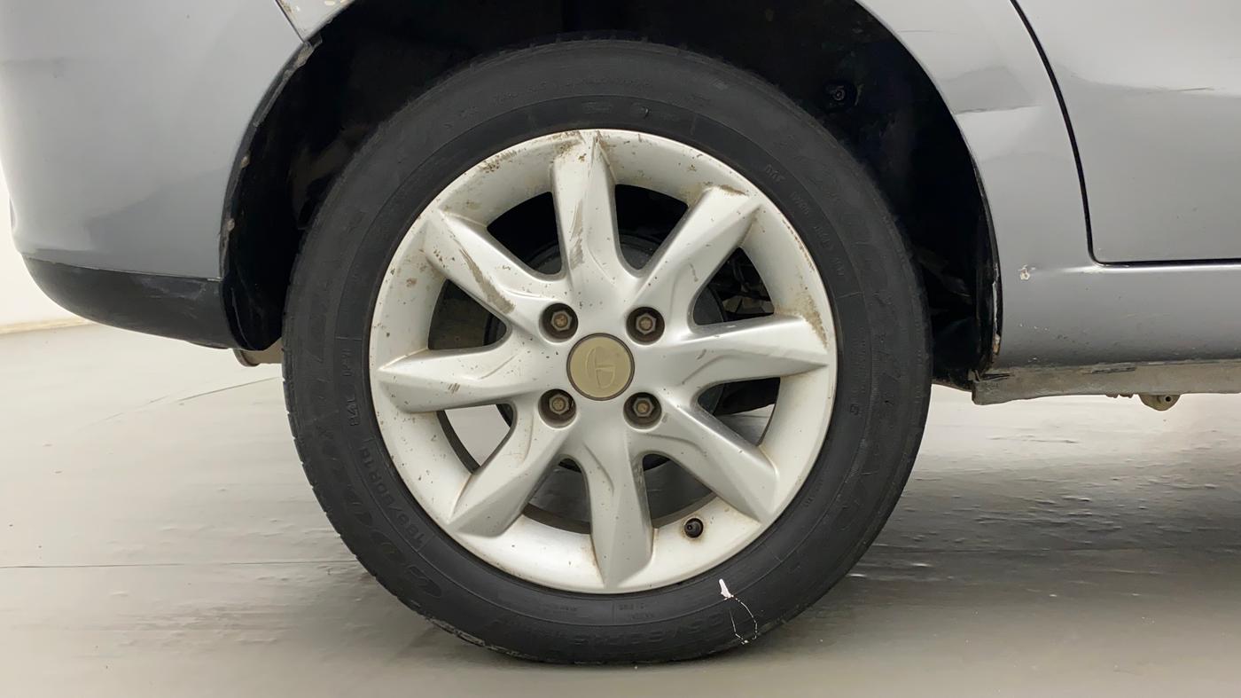 2017 Tata Zest XT PETROL, CNG, Manual, 66,656 km, Right Rear Wheel