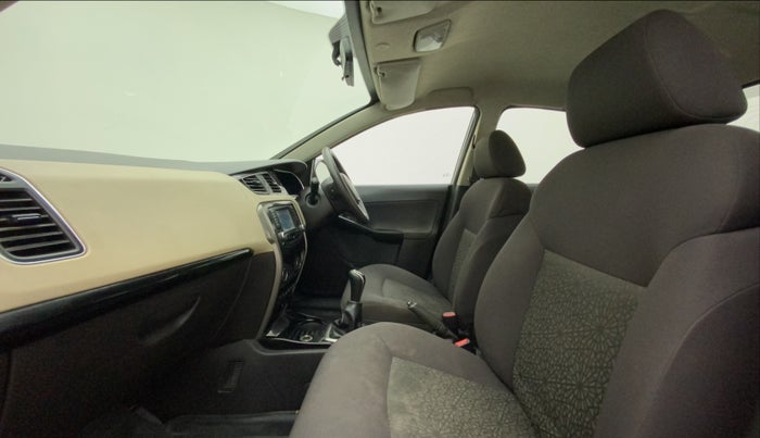 2017 Tata Zest XT PETROL, CNG, Manual, 66,656 km, Right Side Front Door Cabin