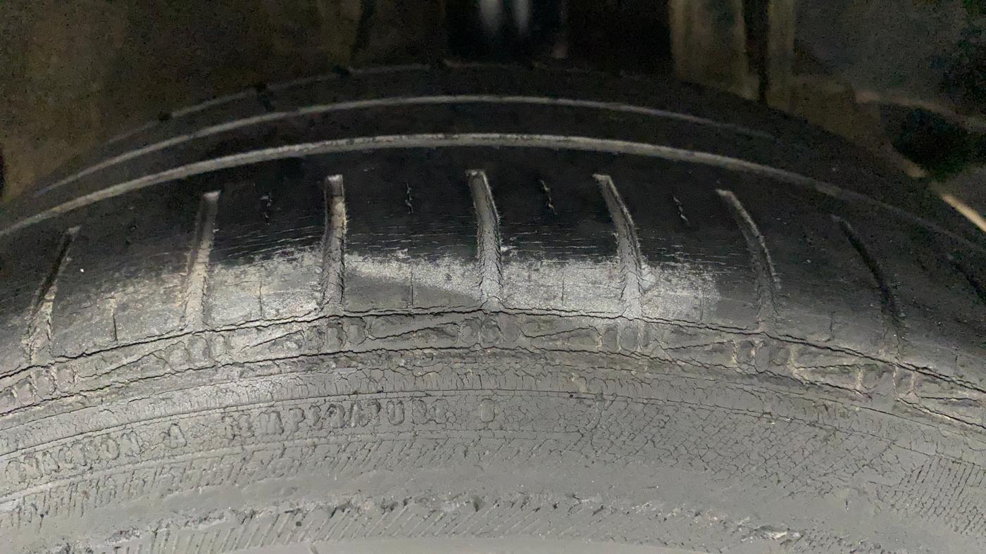 2017 Tata Zest XT PETROL, CNG, Manual, 66,656 km, Left Rear Tyre Tread