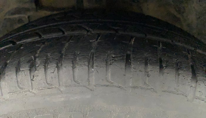 2017 Tata Zest XT PETROL, CNG, Manual, 66,656 km, Left Front Tyre Tread