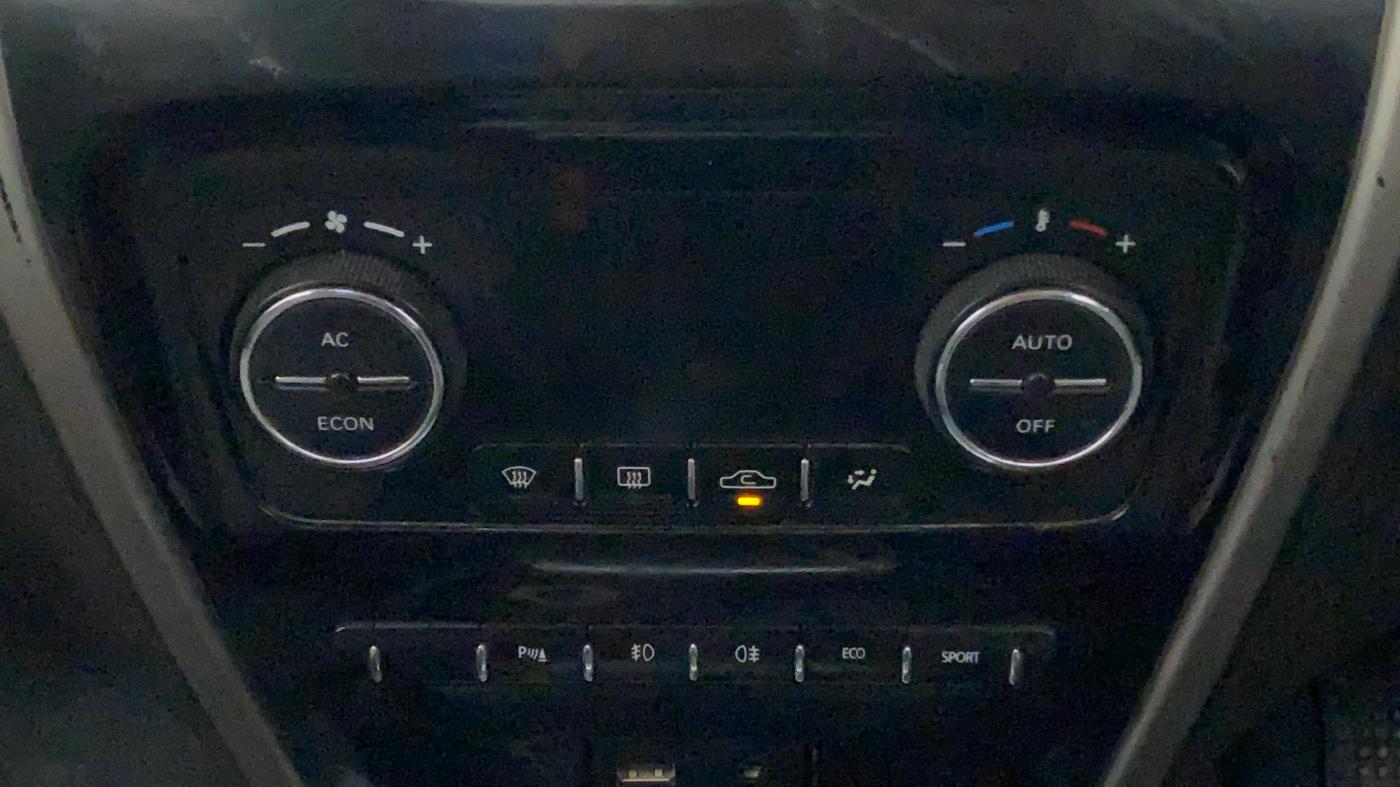 2017 Tata Zest XT PETROL, CNG, Manual, 66,656 km, Automatic Climate Control