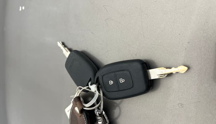 2016 Renault Kwid RXT 0.8, CNG, Manual, 70,860 km, Key Close Up