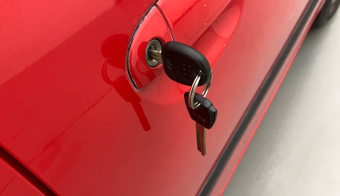 2010 Hyundai i10 MAGNA 1.2, Petrol, Manual, 40,010 km, Lock system - Central locking partially non-functional (Internal)