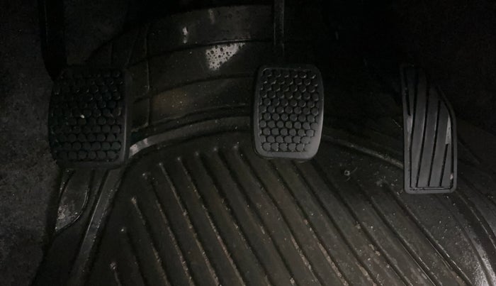 2015 Maruti Alto K10 VXI, Petrol, Manual, 55,642 km, Pedals