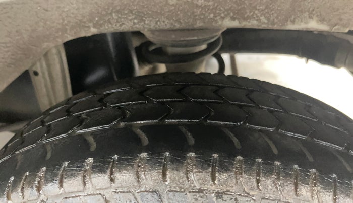 2015 Maruti Alto K10 VXI, Petrol, Manual, 55,642 km, Left Rear Tyre Tread