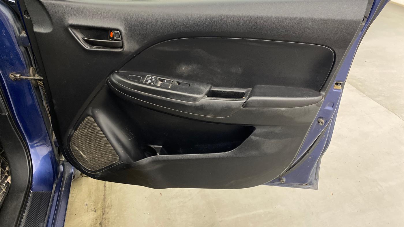 2020 Maruti Baleno SIGMA PETROL 1.2, Petrol, Manual, 69,107 km, Driver Side Door Panels Control