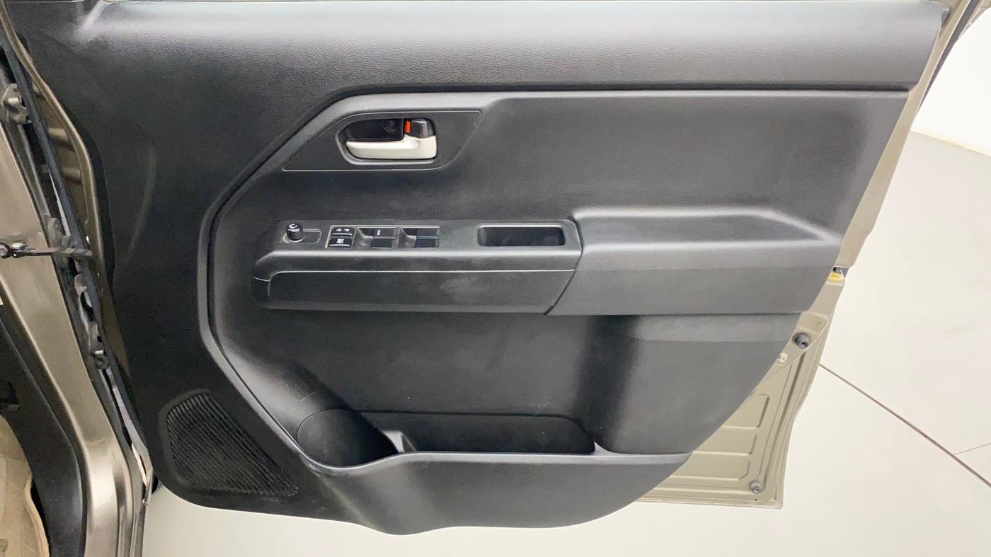 2019 Maruti New Wagon-R VXI 1.0, Petrol, Manual, 24,532 km, Driver Side Door Panels Control