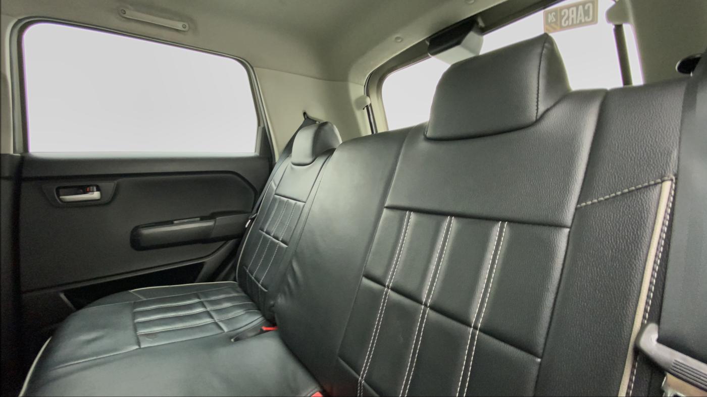2019 Maruti New Wagon-R VXI 1.0, Petrol, Manual, 24,532 km, Right Side Rear Door Cabin