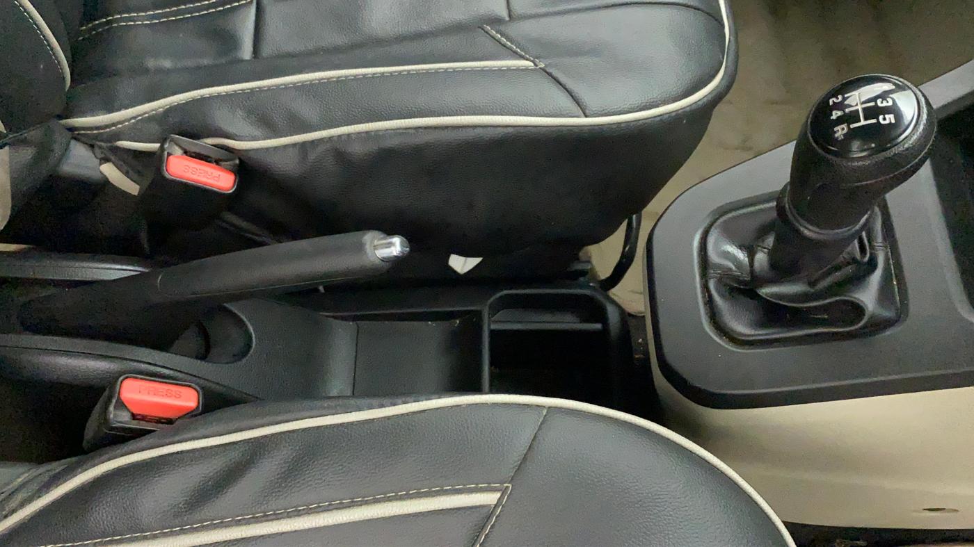2019 Maruti New Wagon-R VXI 1.0, Petrol, Manual, 24,532 km, Gear Lever