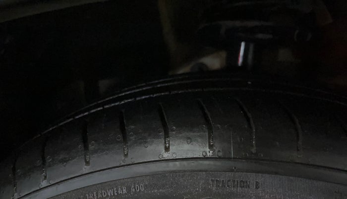 2020 MG HECTOR SHARP 1.5 DCT PETROL, Petrol, Automatic, 66,365 km, Left Front Tyre Tread