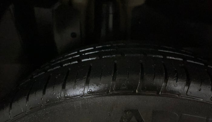 2020 MG HECTOR SHARP 1.5 DCT PETROL, Petrol, Automatic, 66,365 km, Right Rear Tyre Tread